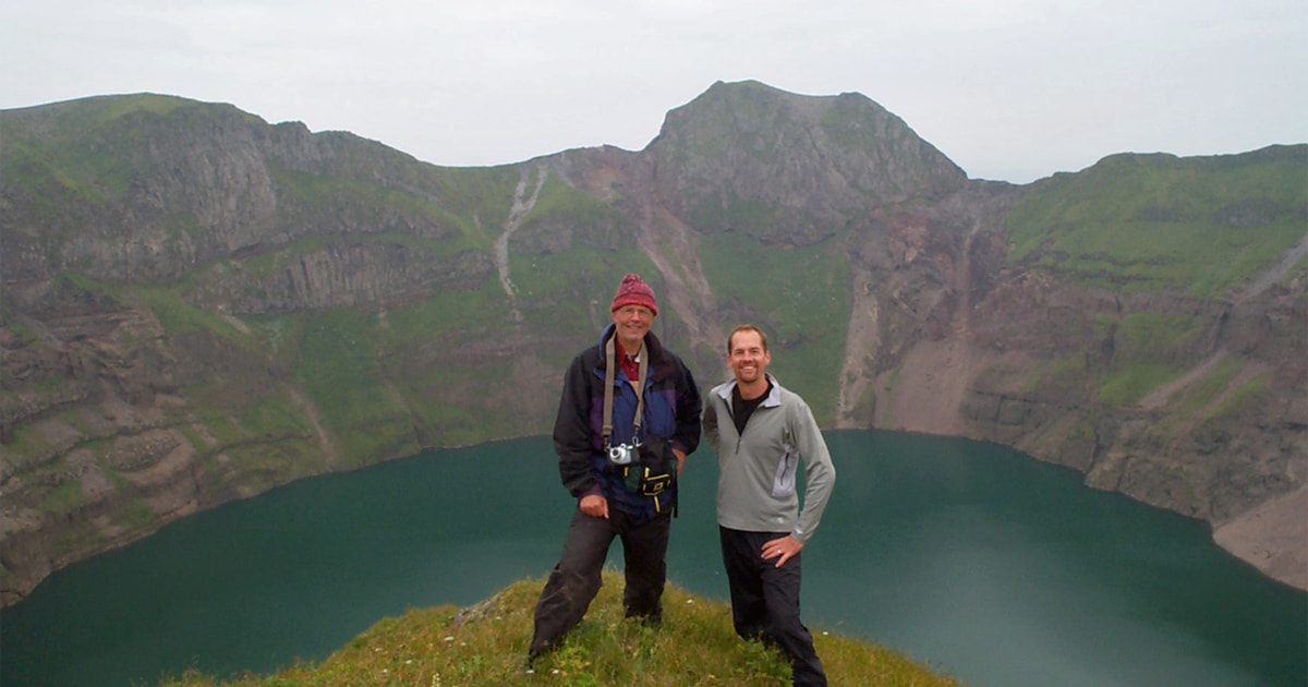 Q&A with Dr. James Estes, winner of the 2021 Seattle Aquarium Conservation Research Award